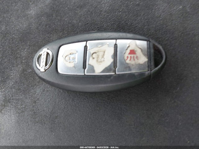 Nissan Pathfinder S