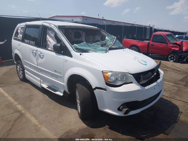 Salvage Dodge Grand Caravan Image