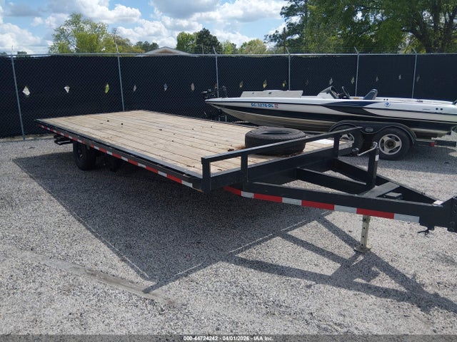 Salvage Carry-on Flatbed Image