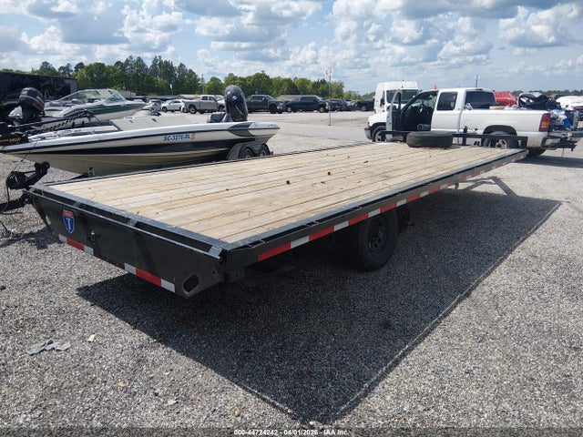 Carry-on Flatbed