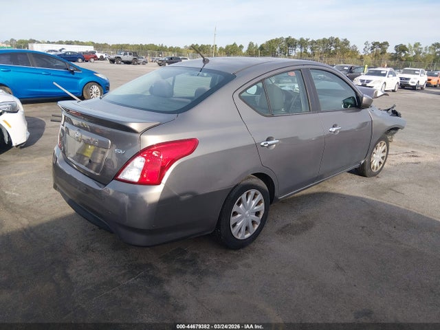 Nissan Versa 1.6 Sv