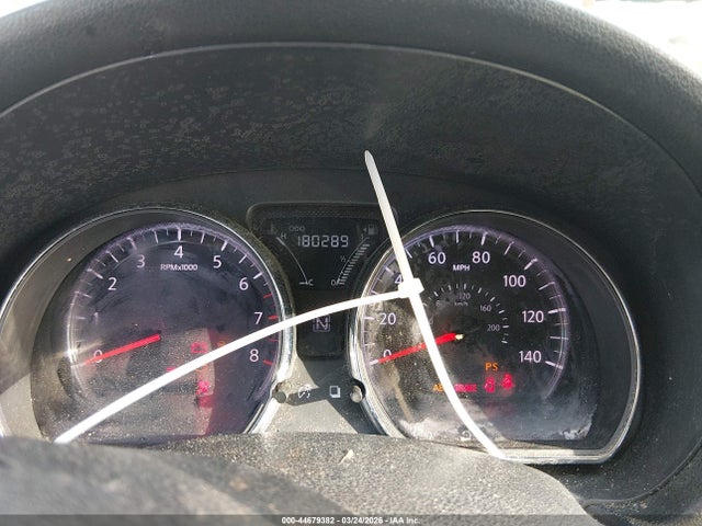 Nissan Versa 1.6 Sv