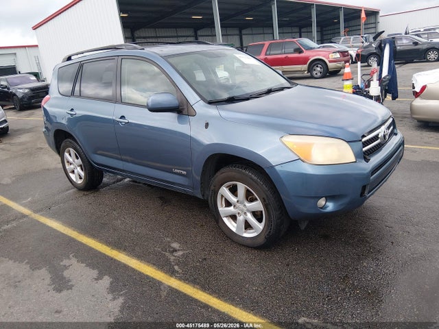 Salvage Toyota RAV4 Image
