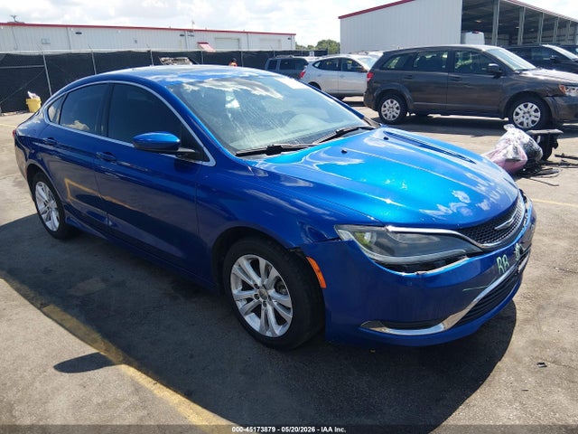 Salvage Chrysler 200 Image