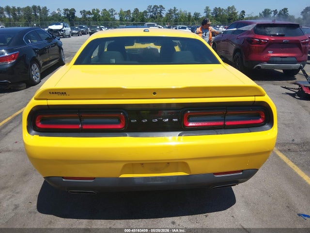 Dodge Challenger Sxt
