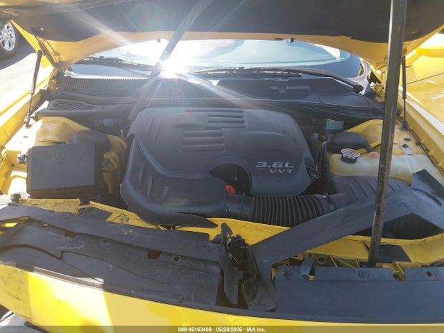 Dodge Challenger Sxt