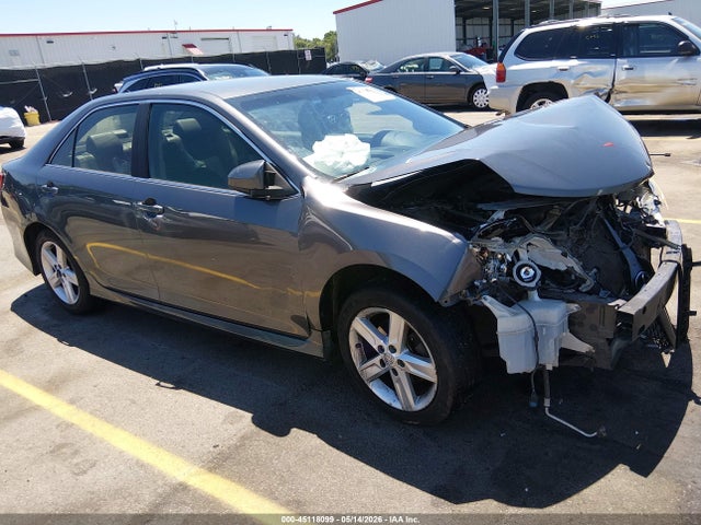 Salvage Toyota Camry Image