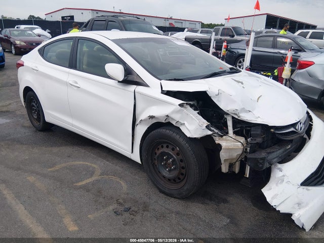 Salvage Hyundai ELANTRA Image