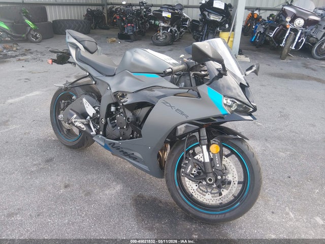 Salvage Kawasaki Zx636 Image