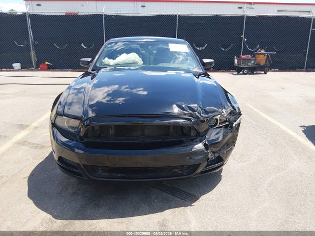 Ford Mustang V6