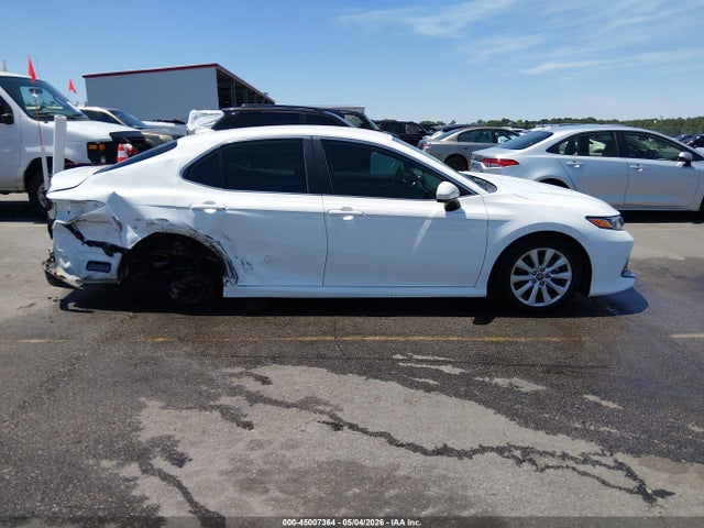 Toyota Camry Le