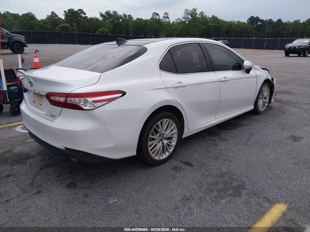 Toyota Camry Xle V6