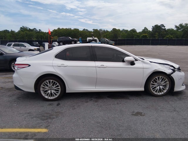 Toyota Camry Xle V6