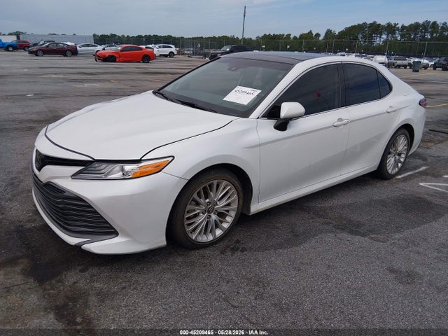 Toyota Camry Xle V6