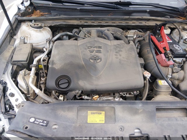 Toyota Camry Xle V6