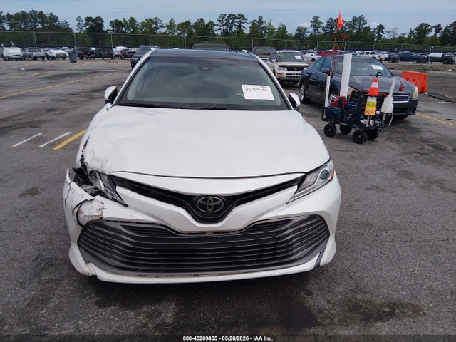 Toyota Camry Xle V6