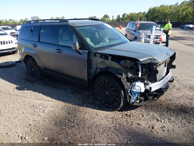 Salvage Hyundai SANTA FE Image