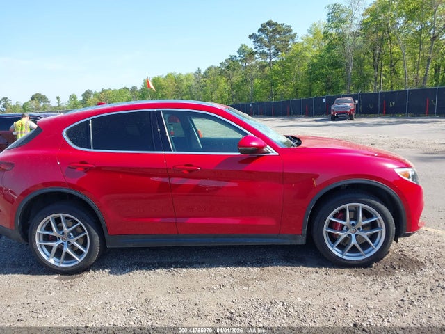 Alfa Romeo Stelvio Awd