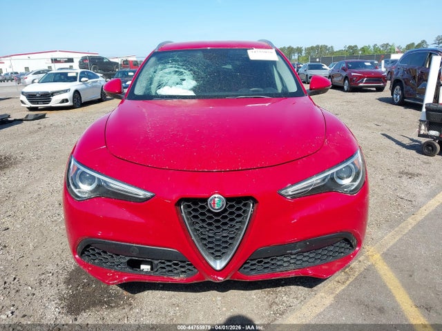 Alfa Romeo Stelvio Awd