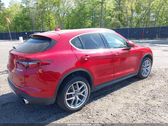 Alfa Romeo Stelvio Awd