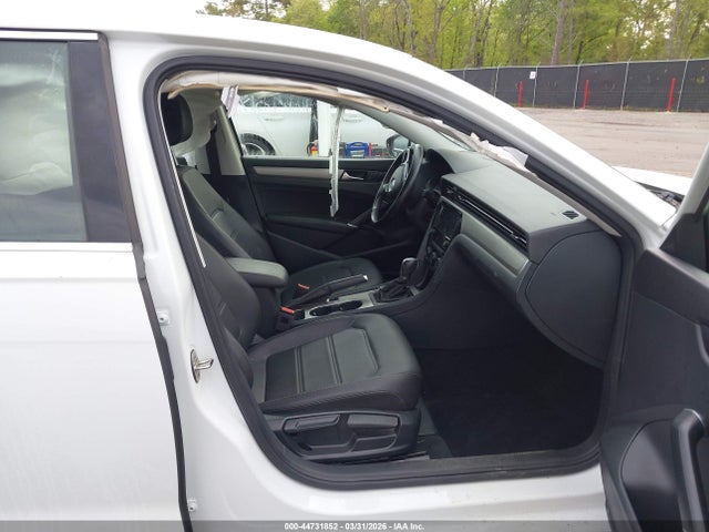 Volkswagen Passat 2.0t Se