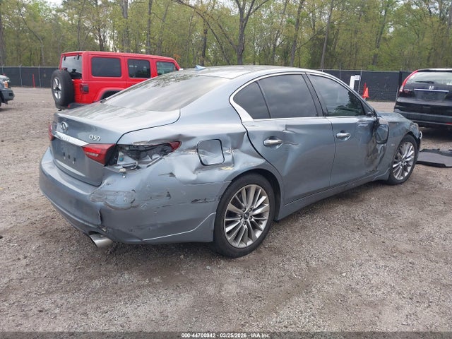 INFINITI Q50 3.0t Luxe
