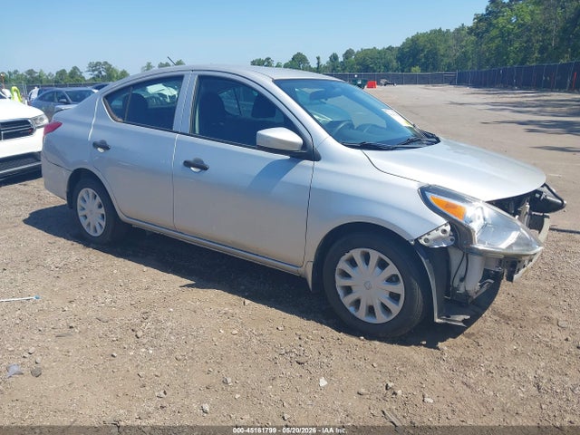 Salvage Nissan Versa Image
