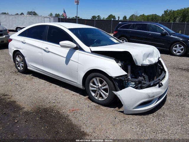 Salvage Hyundai SONATA Image