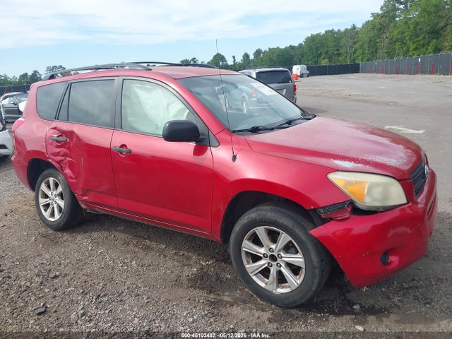Salvage Toyota RAV4 Image