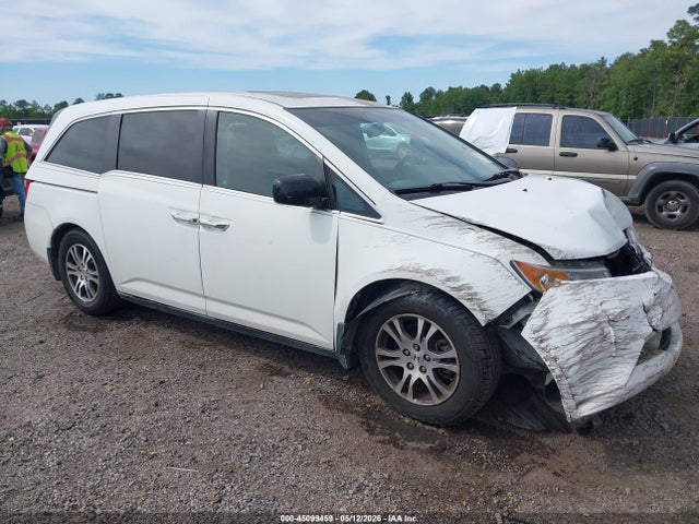 Salvage Honda Odyssey Image