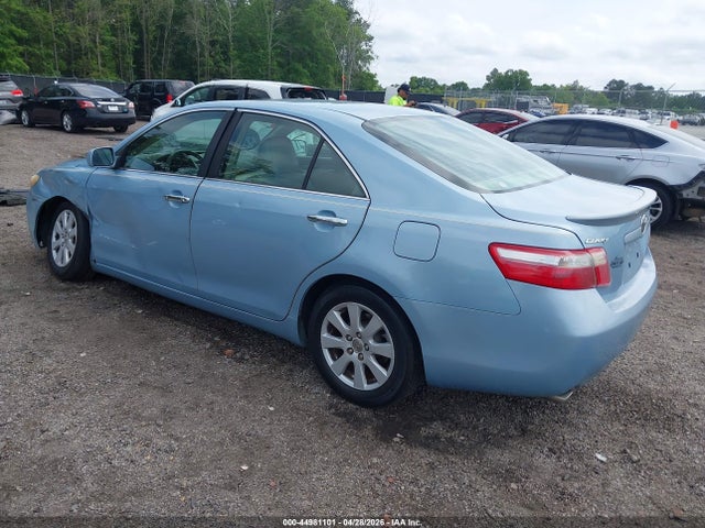 Toyota Camry Xle V6