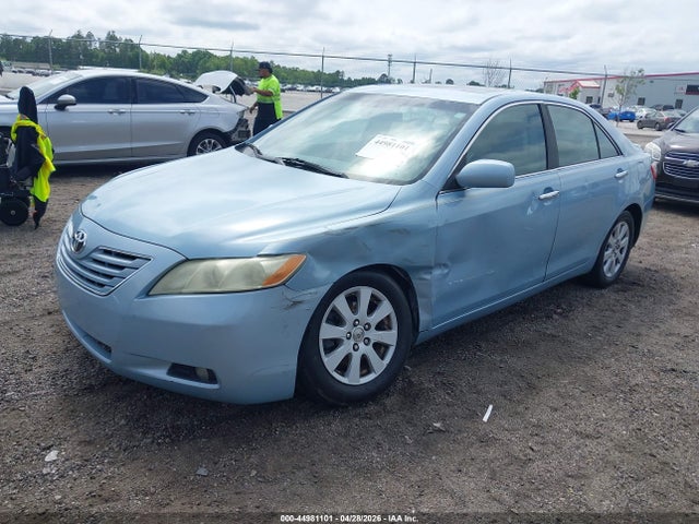 Toyota Camry Xle V6