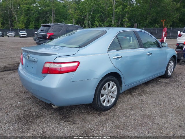 Toyota Camry Xle V6
