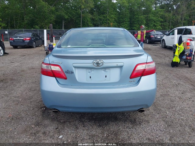 Toyota Camry Xle V6