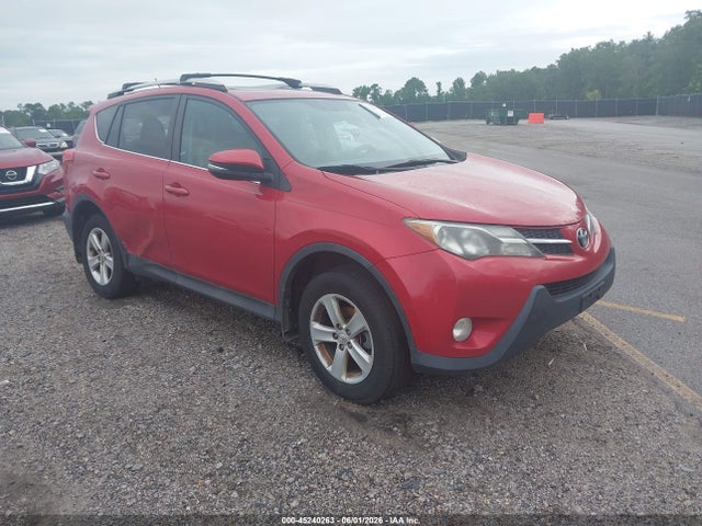 Salvage Toyota RAV4 Image