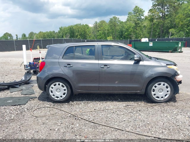 Scion xD