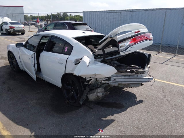 Dodge Charger Se