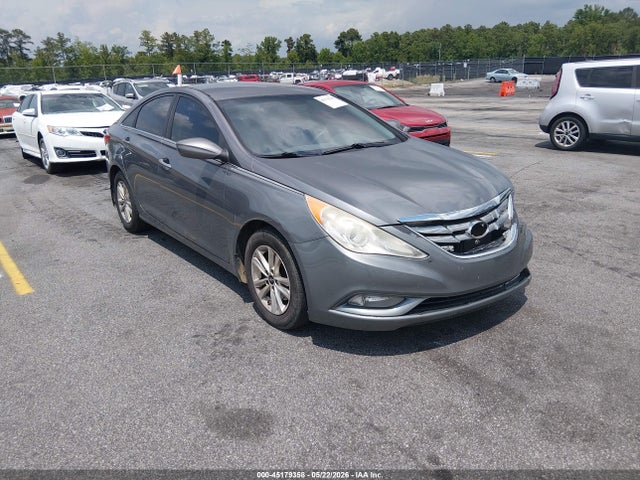 Salvage Hyundai SONATA Image