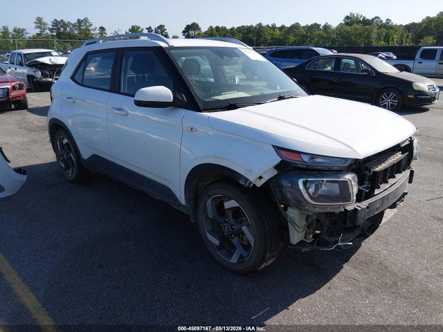 Salvage Hyundai VENUE Image