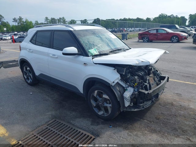 Salvage Hyundai VENUE Image