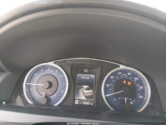 Toyota Camry Le