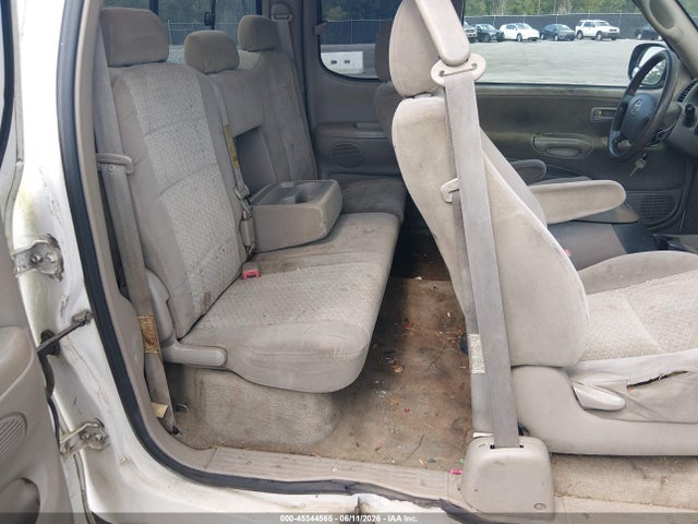Toyota Tundra Sr5 V8