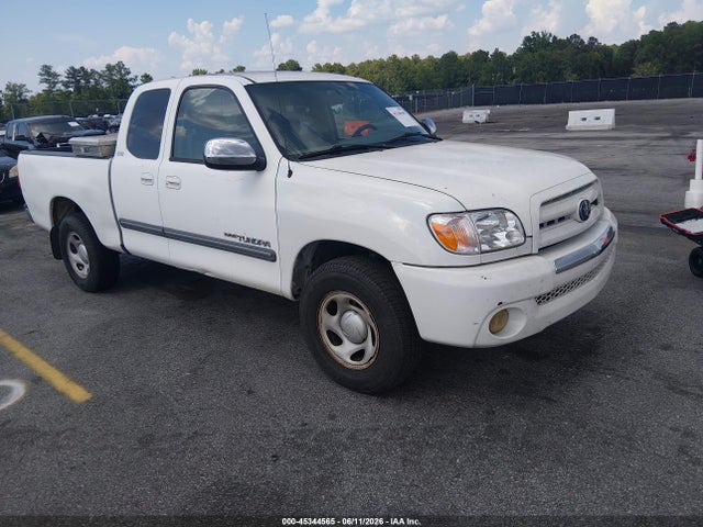 Salvage Toyota Tundra Image