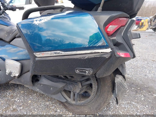 Can-Am Spyder Roadster