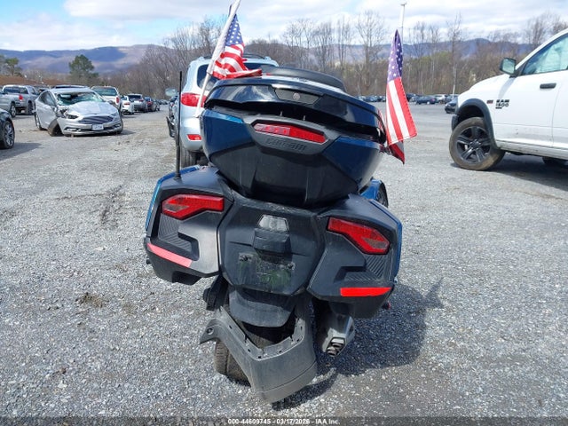 Can-Am Spyder Roadster