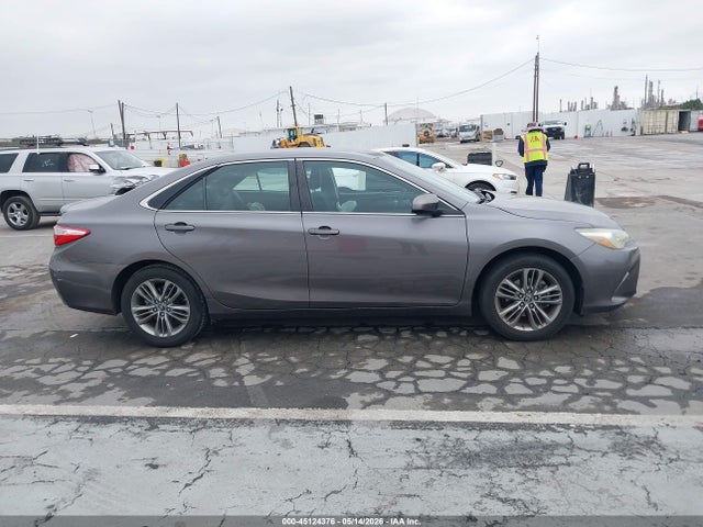 Toyota Camry Se