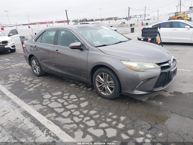 Salvage Toyota Camry Image