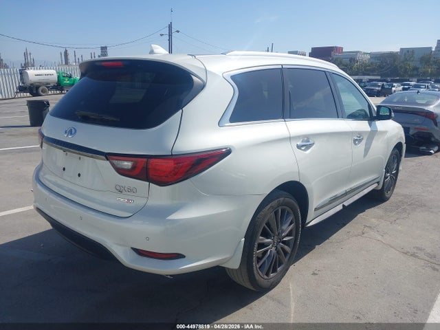 INFINITI Qx Luxe