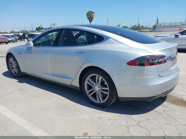 Tesla Model S P85