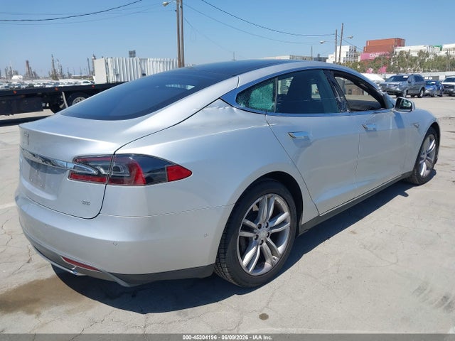 Tesla Model S P85